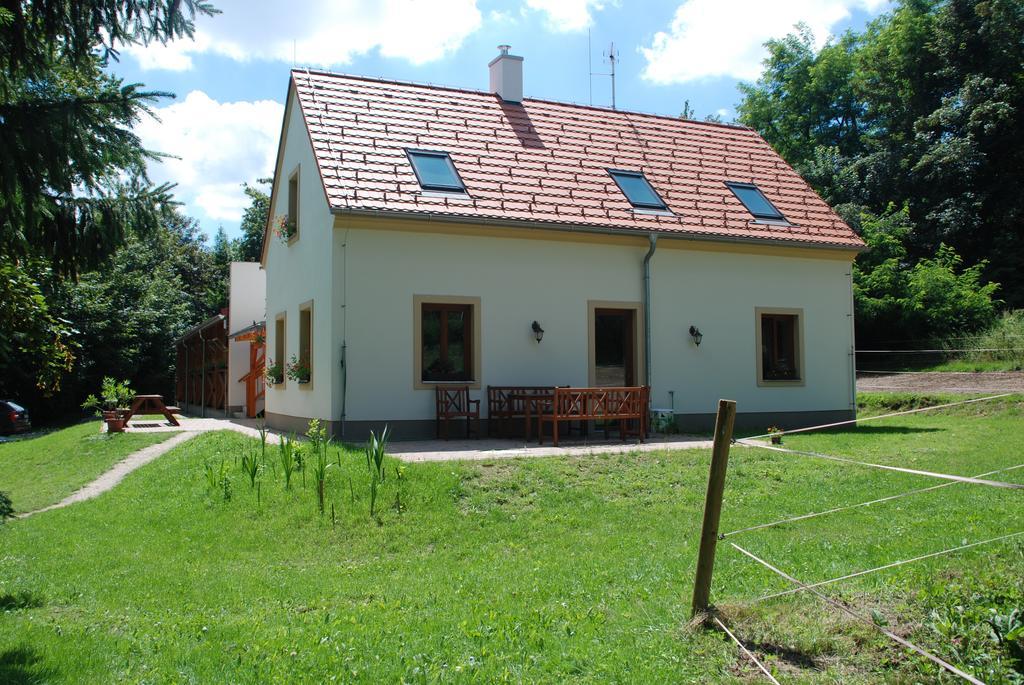 Penzion Staj Navary Apartment Exterior photo